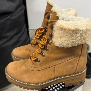Timberland Wmns Courmayeur Valley 6 Inch Shearling Boot 'Brown'